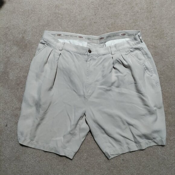 Tommy Bahama Relax 40 Mens Shorts Chino Pleated Beige Silk Golf Summer GUC - Picture 1 of 5
